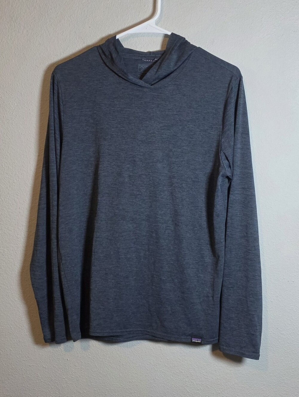 Patagonia Mens Capilene Cool Daily Hoodie Small S Sun Shirt Hiking Gray UPF - Picture 2 of 7